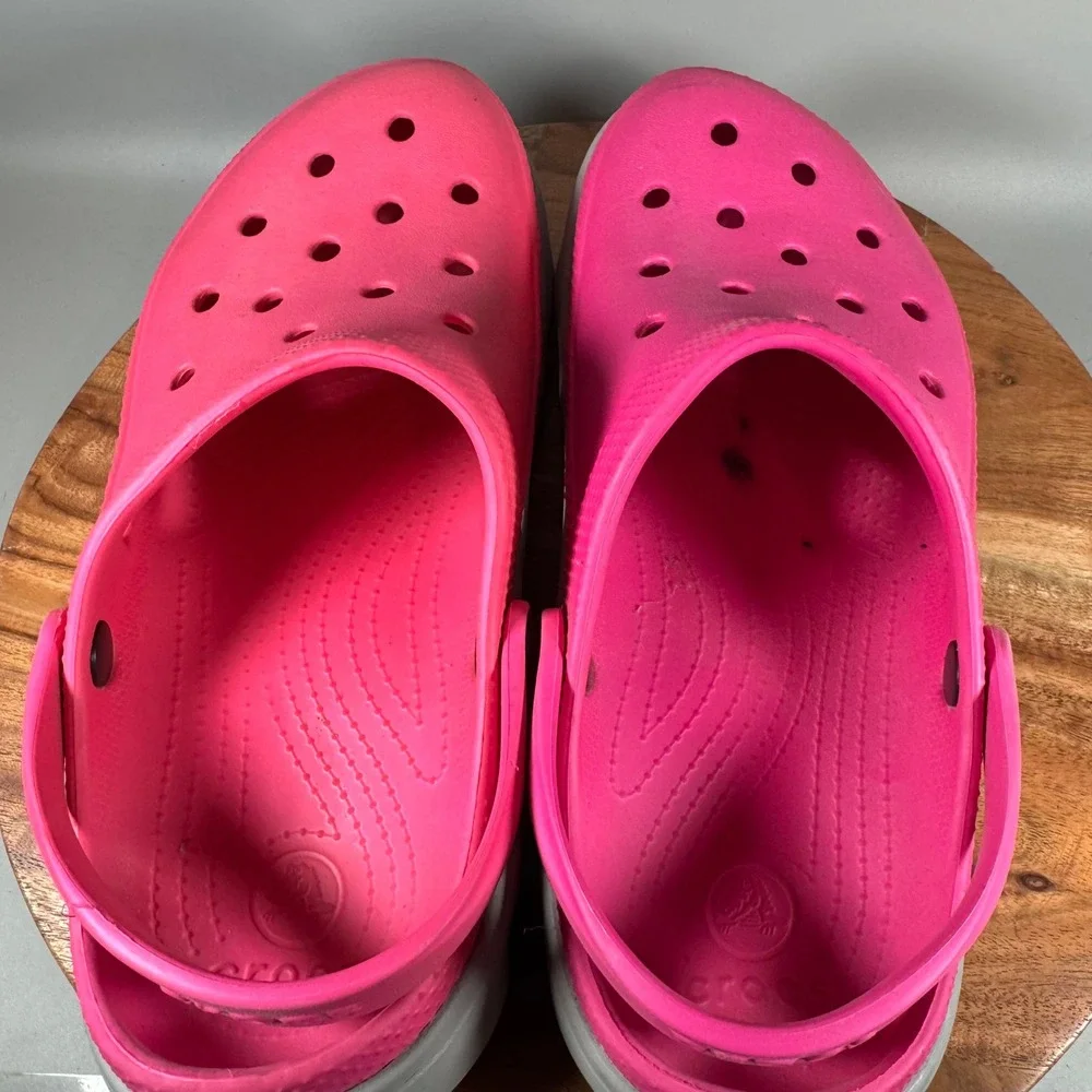 CROCS very good